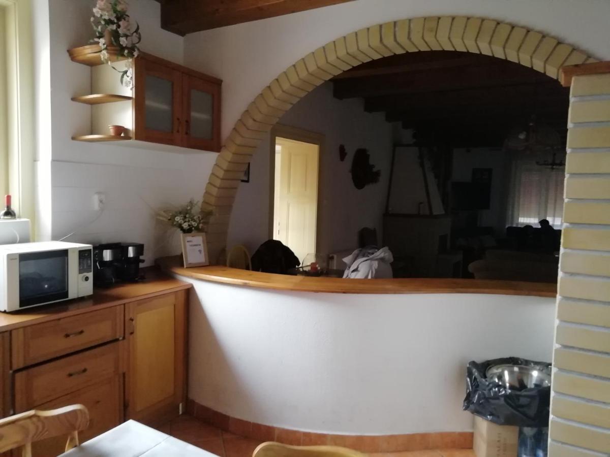Apostag Casa Napsugar Panzio B&B 외부 사진