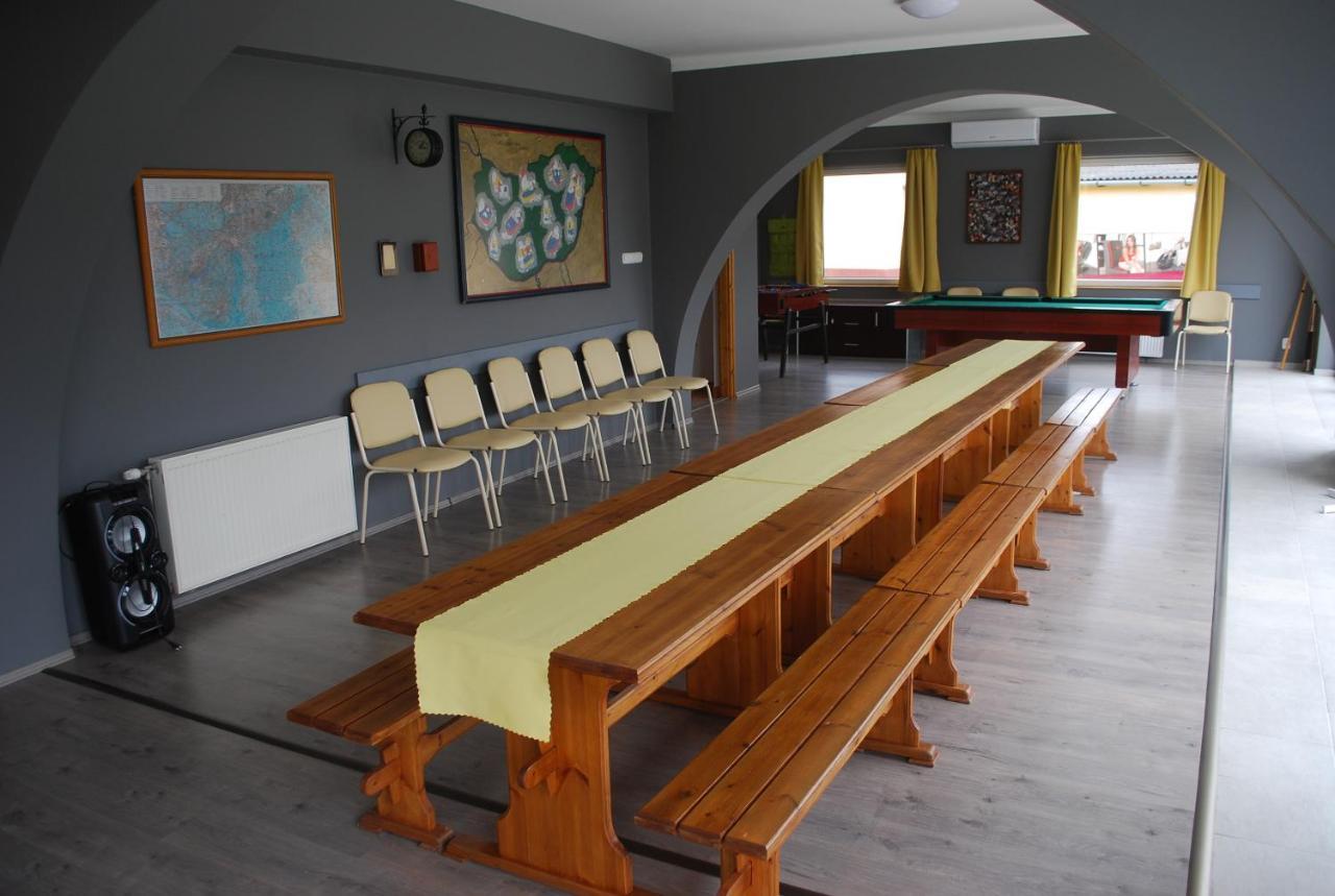 Apostag Casa Napsugar Panzio B&B 외부 사진