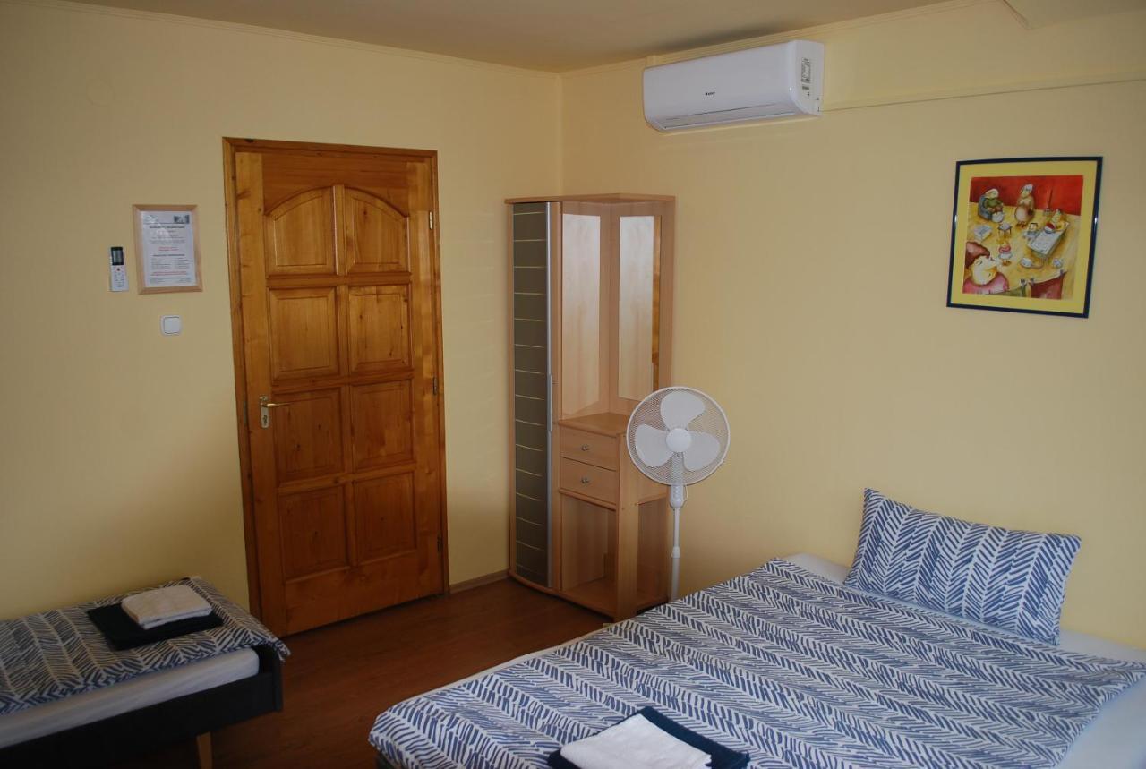 Apostag Casa Napsugar Panzio B&B 외부 사진