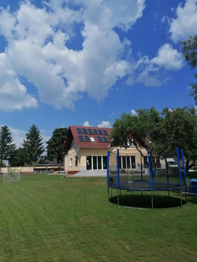 Apostag Casa Napsugar Panzio B&B 외부 사진