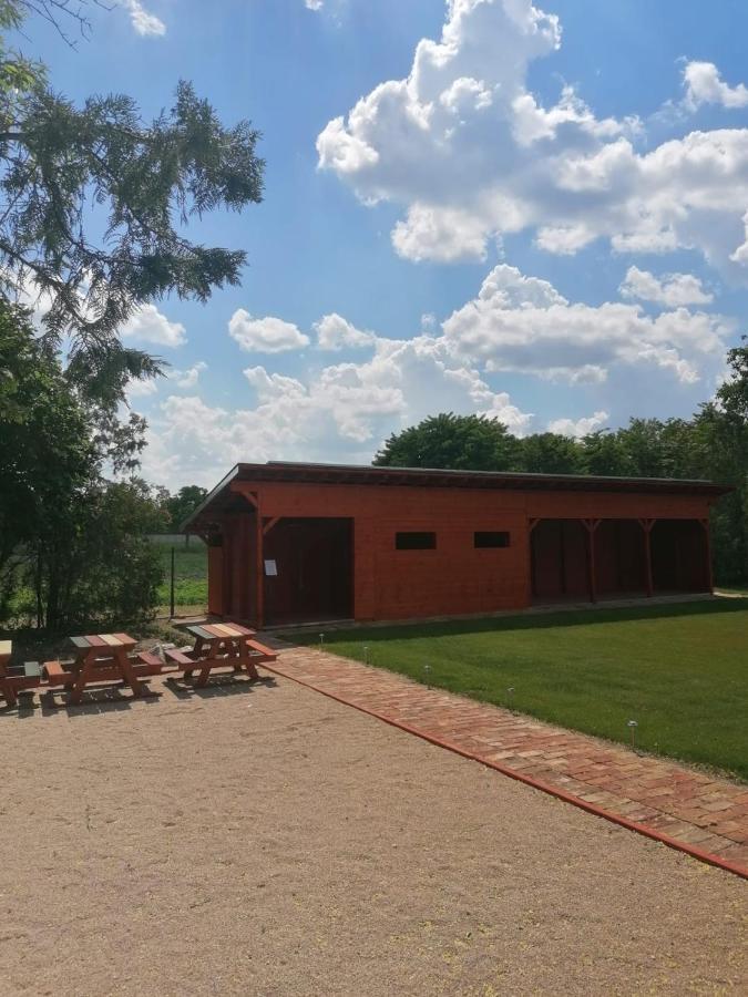 Apostag Casa Napsugar Panzio B&B 외부 사진