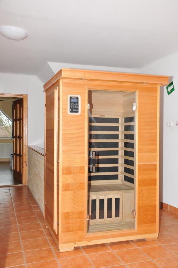 Apostag Casa Napsugar Panzio B&B 외부 사진
