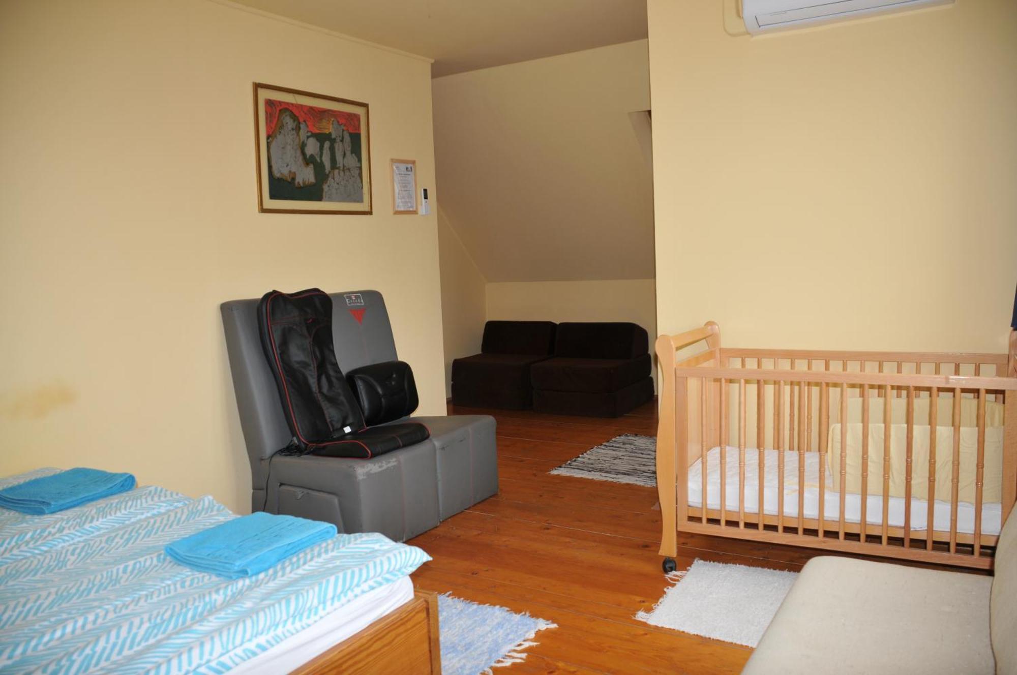 Apostag Casa Napsugar Panzio B&B 객실 사진